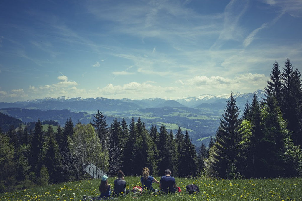 Why You Should Make Hiking a New 4th of July Family Tradition